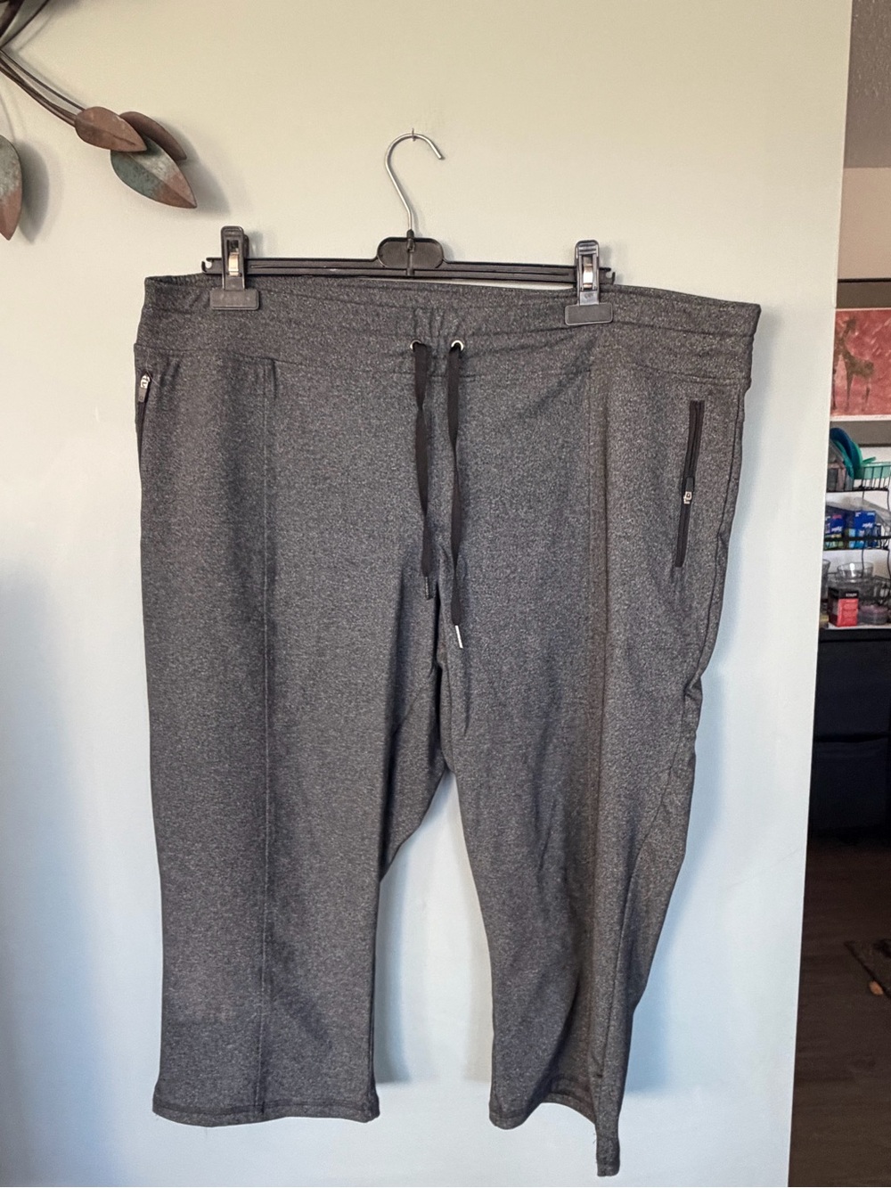 Women's Charcoal Drawstring Active Capris